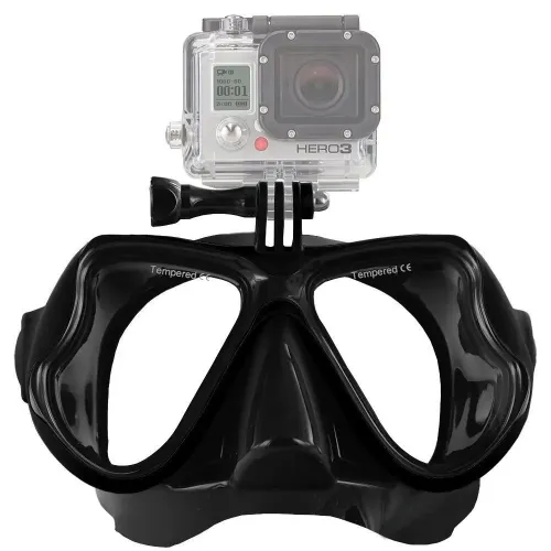 Маска за гмуркане с монтирана GoPro камера отгоре.